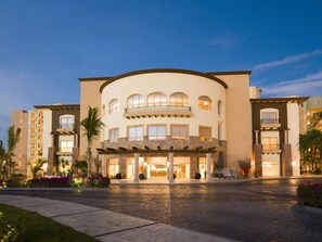 Exterior - 2-bedroom resort in gorgeous Cabo San Lucas (Cabo San Lucas)