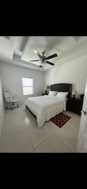 3 bedrooms, iron/ironing board, free WiFi, bed sheets