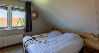 Villa for 14 Persons With 6 Rooms in Andijk