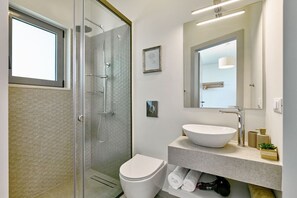 Hair dryer, towels - Beach Sand Villa 1 - Beachfront Roof Pool Seaviews (Chania)