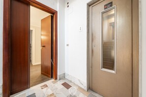 Interior - Saint Margaret Apartments (Cagliari)