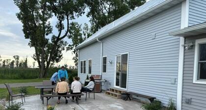 Spacious waterfront home recently remodeled with WiFi, AC, and cable TV.