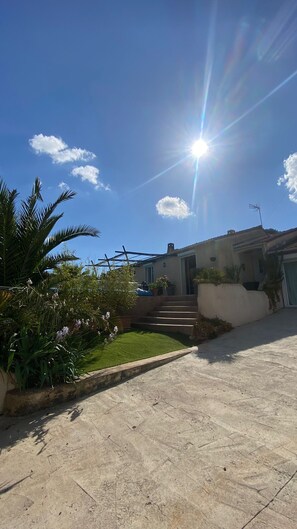 Jardines del alojamiento