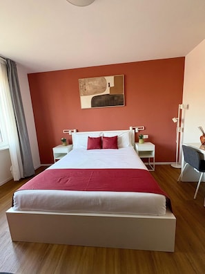 1 habitación, wifi y ropa de cama
