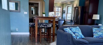 Waterwheel Penthouse - Downtown Douglas