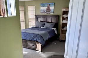 1 slaapkamer, een bureau, een strijkplank/strijkijzer, gratis wifi