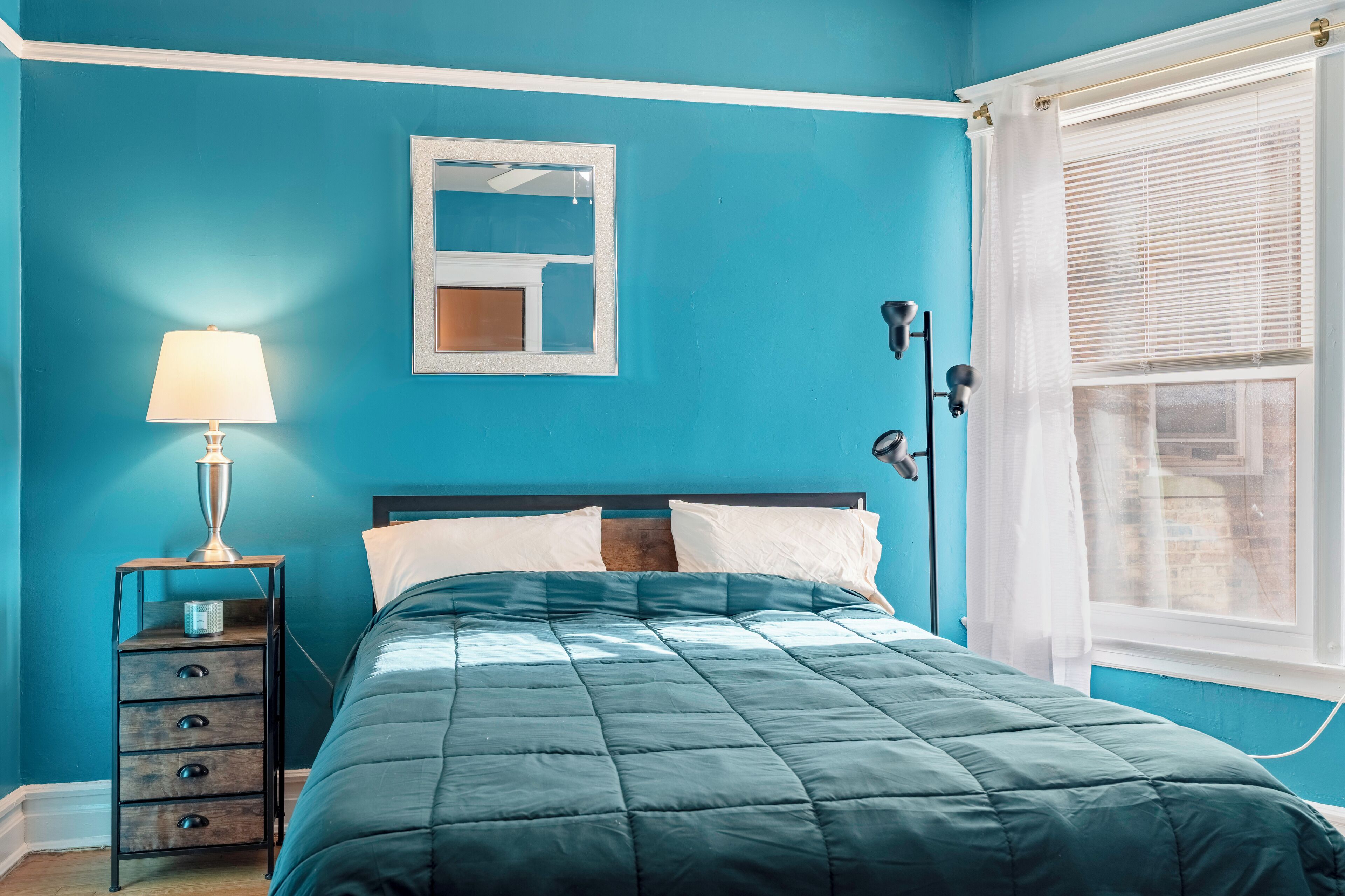 3 bedrooms, desk, iron/ironing board, free WiFi