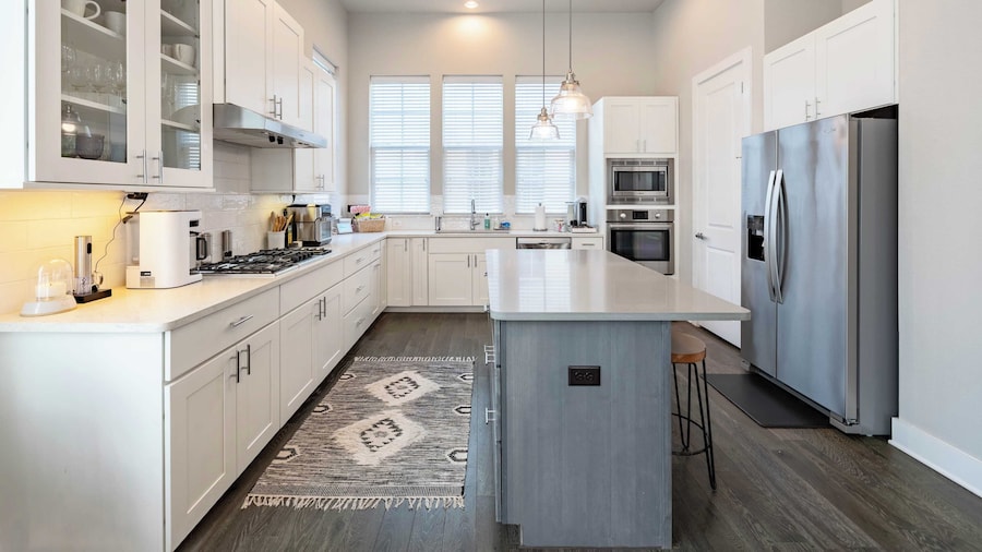Modern Home, Private Balcony, Near Rainey & Lady Bird Lake Haus of Z