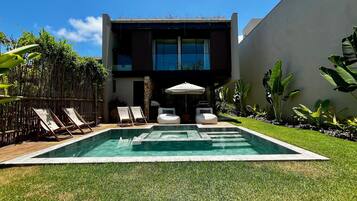 Villa | Alberca | Alberca al aire libre