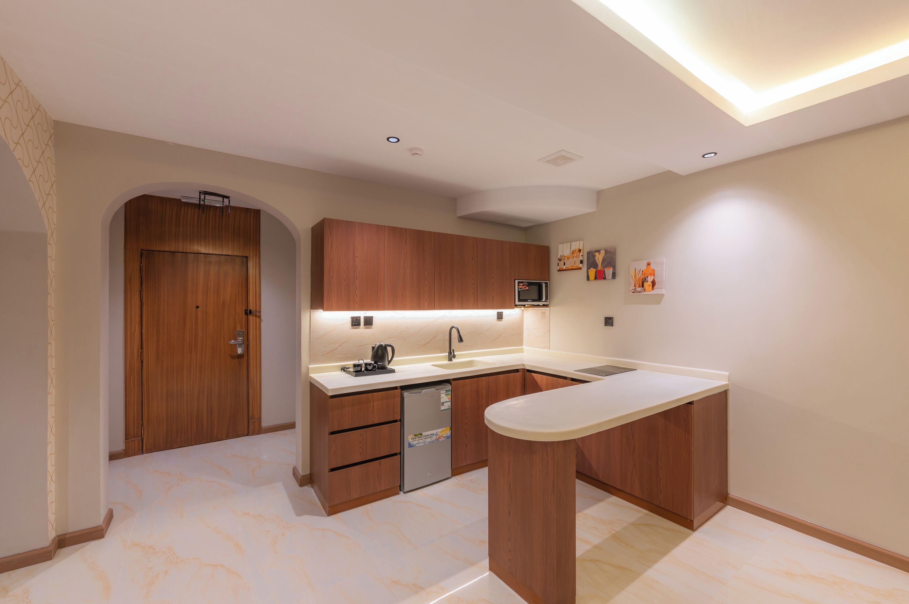 Luxury Apartment, 2 Bedrooms, Non Smoking | Private kitchen | Mini-fridge, microwave