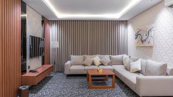 Apartemen Mewah, 2 kamar tidur, Bebas Asap Rokok | Area keluarga