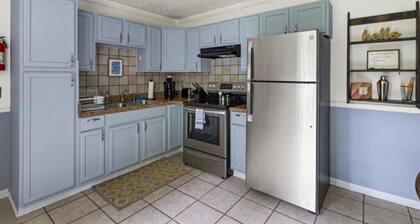 Cozy Haven Escape - Near Fort Liberty