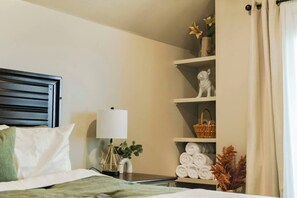 1 chambre, coffres-forts dans les chambres, fer et planche à repasser