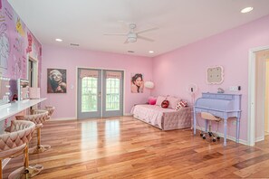 6 chambres, bureau, fer et planche à repasser, Wi-Fi gratuit