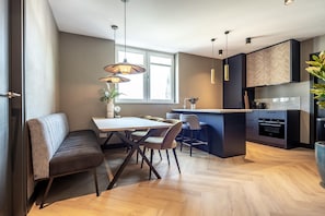 Dining - Historic Canal Home in Delft (Delft)