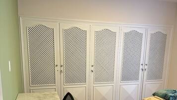 3 dormitoris, escriptori, wifi gratuïta i roba de llit