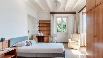 2 Schlafzimmer, Zimmersafe, BĂŒgeleisen/BĂŒgelbrett, kostenloses WLAN