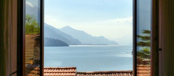 Historic apartment with lake view (Riflessi sul lago)
