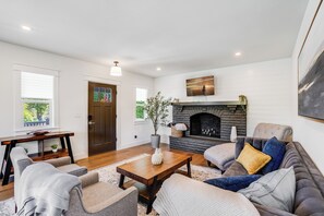 Télévision, table de tennis de table