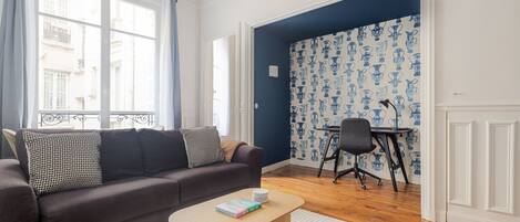 Fernseher, Stereoanlage