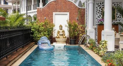 SUMMERVILLE - 3BHK LUXURY POOL VILLA WITH ELEVATOR AND GARDEN - NORTH GOA