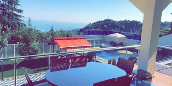 Basic Twin Room, City View | Terrace/patio - Ak Nature  (Trabzon)
