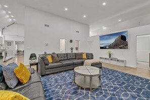 Smart TV, video games