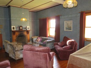 Interior - Colonial Villa on working farm in the northern Manawatu hill country (Rangiwahia)