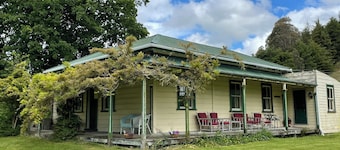 Colonial Villa on working farm in the northern Manawatu hill country