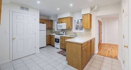 Cozy 2-Bedroom Getaway in Stony Poin