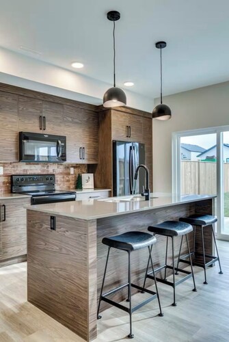 Luxury Townhome in Sylvan Lake