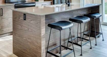 Luxury Townhome in Sylvan Lake