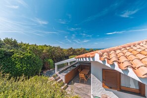 Terrace/patio - Villa 'Gerbera - 250m Dal Mare' with Sea View, Wi-Fi and Air Conditioning (Portobello)