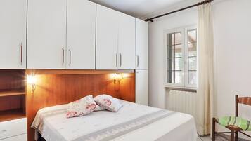 2 bedrooms, free WiFi, bed sheets