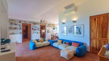 Televisión y reproductor de DVD