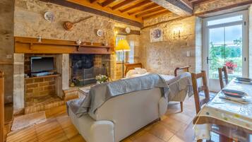 Televisio, pöytätennispöytä