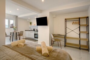 1 bedroom, iron/ironing board, free WiFi, bed sheets