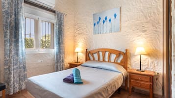 5 dormitorios, tabla de planchar con plancha, wifi gratis y ropa de cama