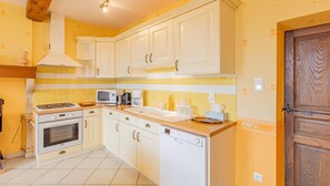 Microwave, oven, dishwasher