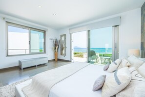 3 bedrooms, iron/ironing board, free WiFi, bed sheets - Country House 'Sa Platja' with Sea View, Wi-Fi and Air Conditioning (Platja de Muro)