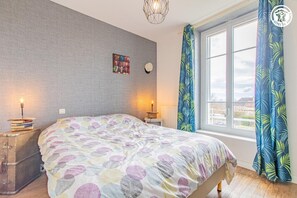 4 多间卧室、上网接入