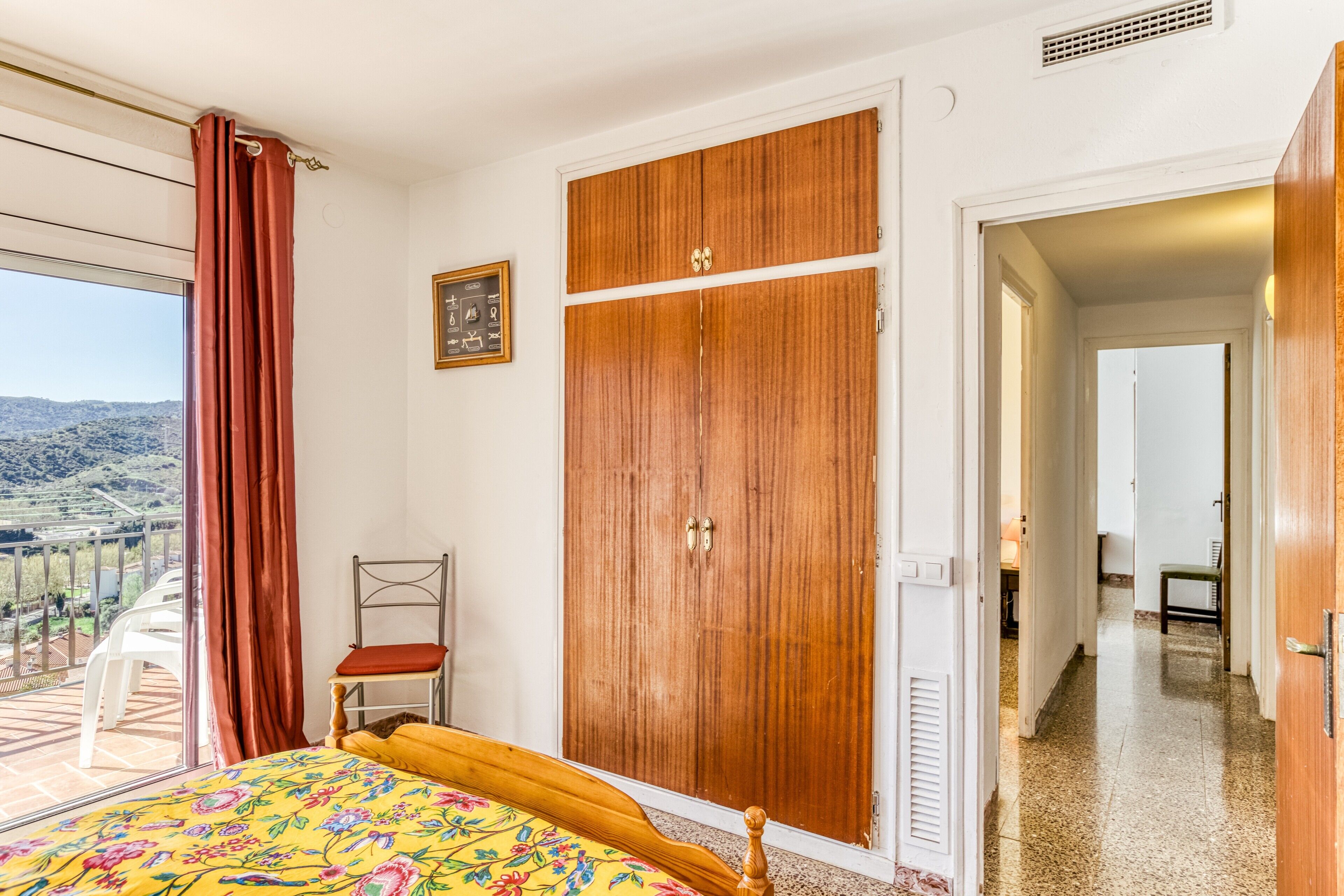 4 多间卧室、熨斗/熨衣板、免费 WiFi、床单