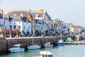 Marina - Apartment with Sea View, Private Terrace and Wi-Fi (Le Croisic)