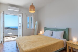 3 makuuhuonetta, silitysrauta/-lauta, ilmainen Wi-Fi, vuodevaatteet