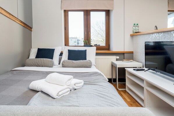 1 chambre, fer et planche à repasser, Wi-Fi, literie fournie