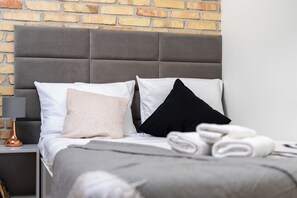 1 quarto, ferros/tábuas de passar roupa, Wi-Fi, roupa de cama