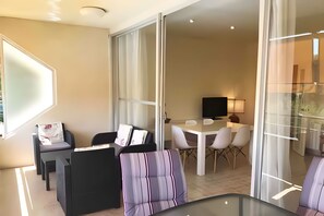 تناول الطعام