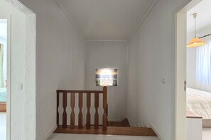 4 dormitorios, escritorio, tabla de planchar con plancha y wifi gratis