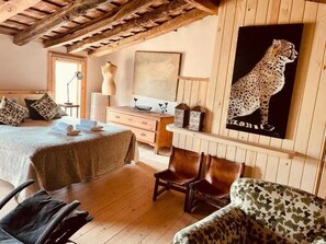 1 camera, ferro/asse da stiro, Wi-Fi gratuito, lenzuola