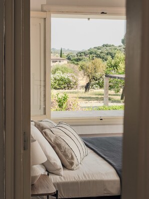 5 chambres, fer et planche à repasser, Wi-Fi gratuit, draps fournis